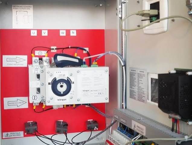 Tablero de transferencia automática de un sistema de energía de respaldo
